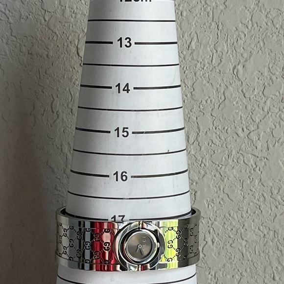 GUCCI TWIRL Stainless Steel YA 112502 - Picture 15 of 17